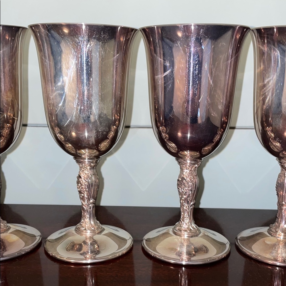 Vintage Wm Rogers Silver Plate Floral Stem Goblets - Pair of 8 - Picture 2 of 7